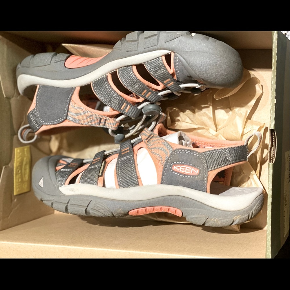 Keen Newport Hydro Sandals Women 8.5